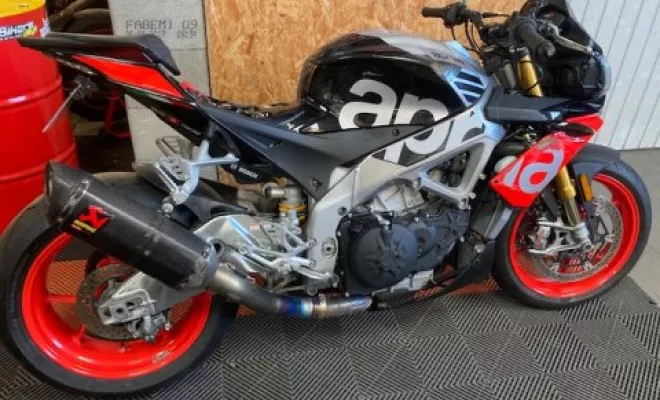 APRILIA 1100 TUONO V4 FACTORY 2018, Saint-Étienne, Diagnostic Moto Casse