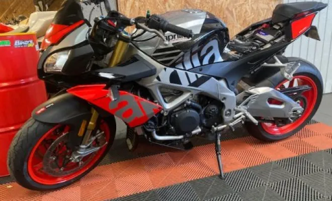 APRILIA 1100 TUONO V4 FACTORY 2018, Saint-Étienne, Diagnostic Moto Casse