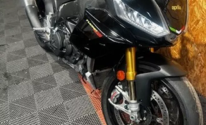 APRILIA TUONO FACTORY V4 2023, Saint-Étienne, Diagnostic Moto Casse