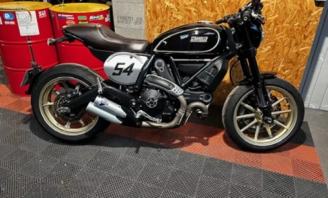 DUCATI 800 SCRAMBLER CAFE RACER 2017, Saint-Étienne, Diagnostic Moto Casse