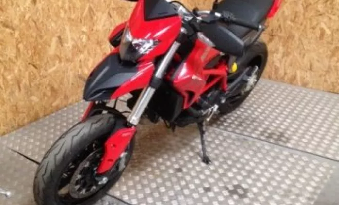 DUCATI 821 HYPERMOTARD 2014, Saint-Étienne, Diagnostic Moto Casse