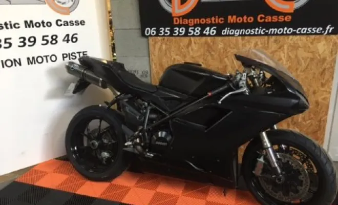 DUCATI 848 EVO 2011, Saint-Étienne, Diagnostic Moto Casse