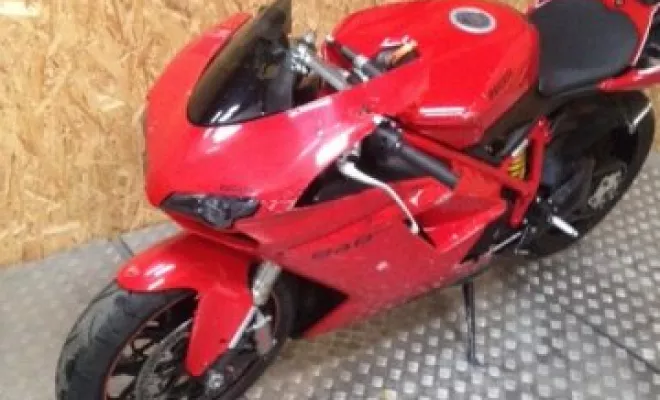 DUCATI 848 EVO 2011, Saint-Étienne, Diagnostic Moto Casse