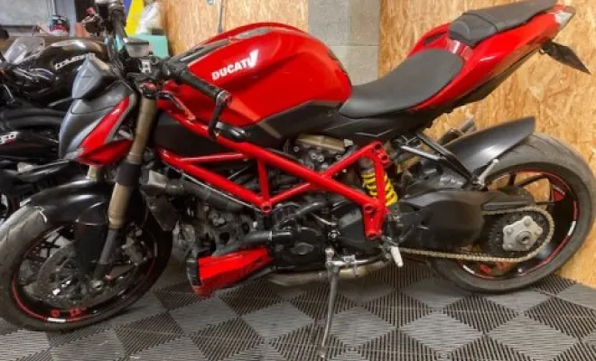 DUCATI 848 STREETFIGHTER 2014, Saint-Étienne, Diagnostic Moto Casse