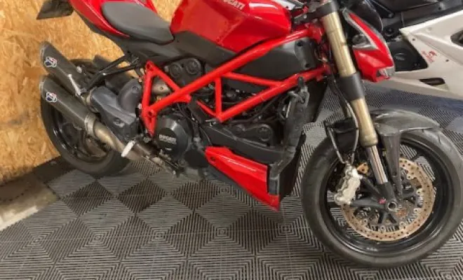 DUCATI 848 STREETFIGHTER 2015, Saint-Étienne, Diagnostic Moto Casse
