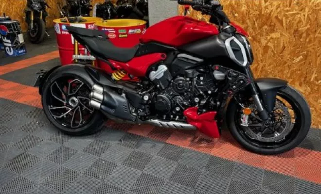 DUCATI DIAVEL 2024, Saint-Étienne, Diagnostic Moto Casse