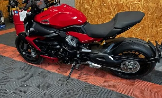 DUCATI DIAVEL 2024, Saint-Étienne, Diagnostic Moto Casse