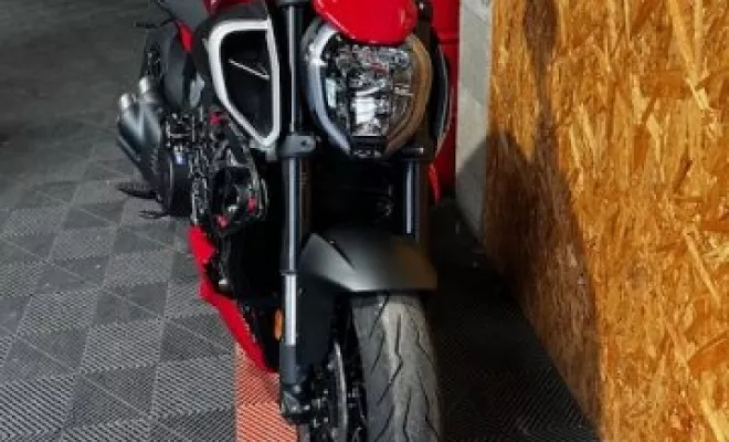 DUCATI DIAVEL 2024, Saint-Étienne, Diagnostic Moto Casse