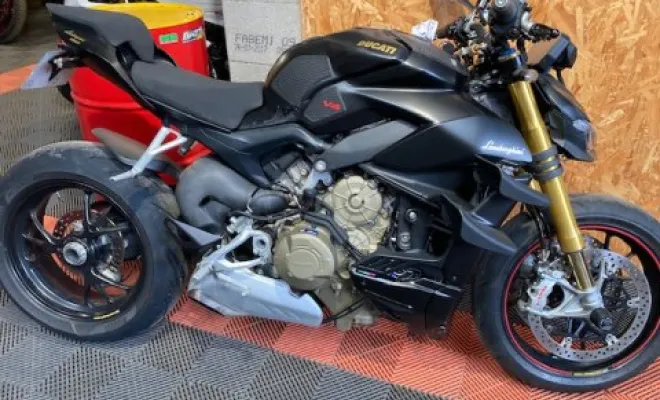 DUCATI STREETFIGHTER V4S 2022, Saint-Étienne, Diagnostic Moto Casse