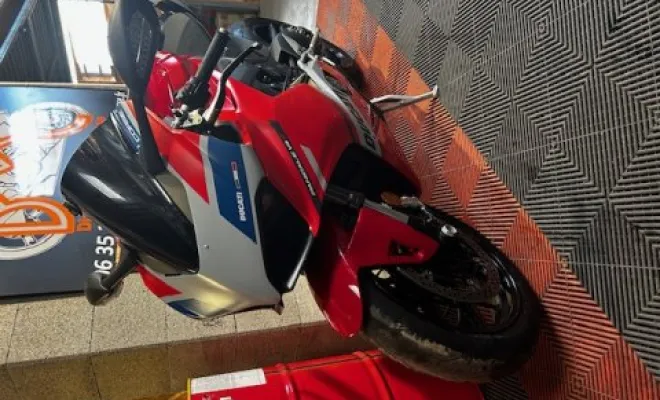 DUCATI V4 PANIGALE 2021, Saint-Étienne, Diagnostic Moto Casse
