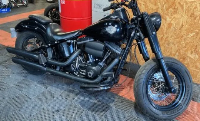 HARLEY DAVIDSON SOFTAIL SLIM 2013, Saint-Étienne, Diagnostic Moto Casse