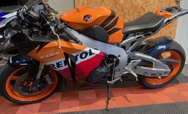 HONDA 1000 CBR RR REPSOL, Saint-Étienne, Diagnostic Moto Casse