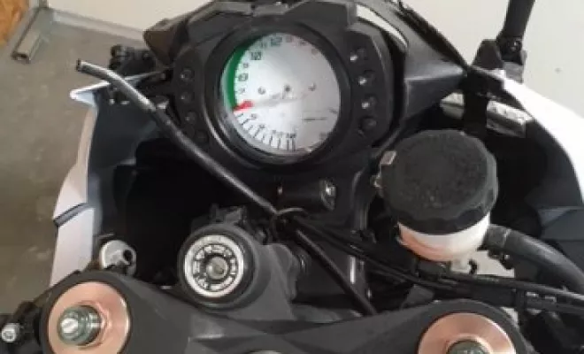 KAWASAKI ZX10R 2008 (pièces détachées), Saint-Étienne, Diagnostic Moto Casse