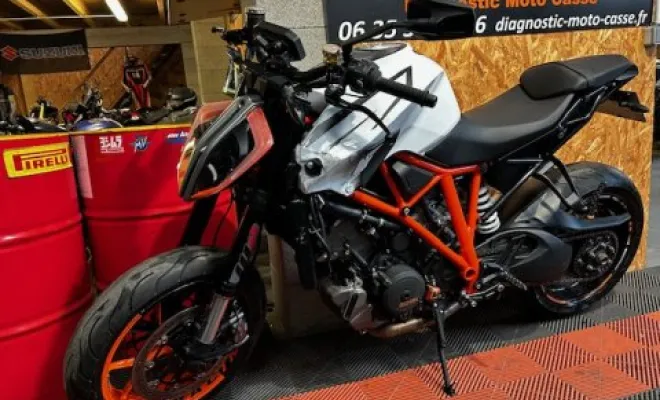 KTM 1290 R SUPERDUKE 2023, Saint-Étienne, Diagnostic Moto Casse