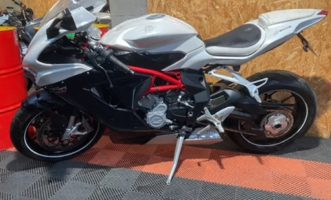 MV AGUSTA 800 F3 2014, Saint-Étienne, Diagnostic Moto Casse