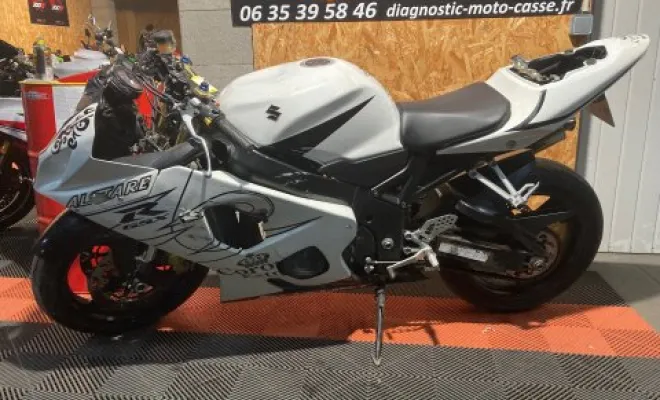 SUZUKI 750 GSXR, Saint-Étienne, Diagnostic Moto Casse