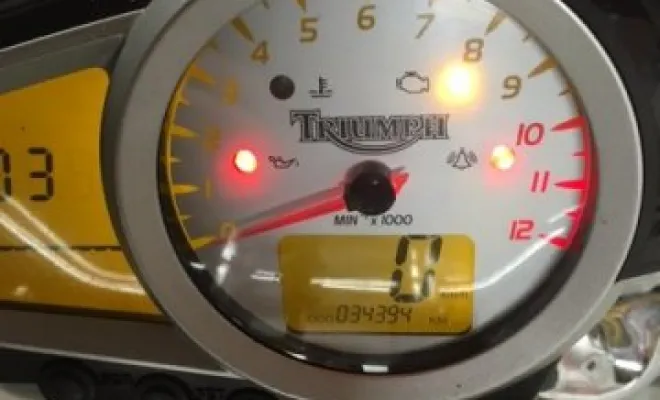 TRIUMPH 1050 SPEED 2006, Saint-Étienne, Diagnostic Moto Casse