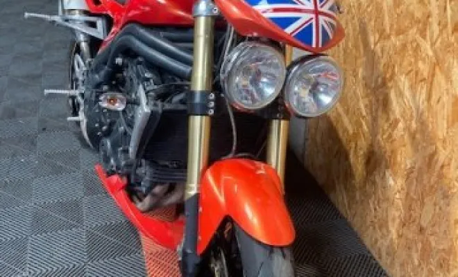 Triumph 1050 speed 2006, Saint-Étienne, Diagnostic Moto Casse