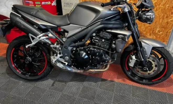 TRIUMPH 1050 SPEED TRIPLE 2008, Saint-Étienne, Diagnostic Moto Casse