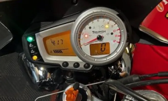 TRIUMPH 1050 SPEED TRIPLE 2008, Saint-Étienne, Diagnostic Moto Casse