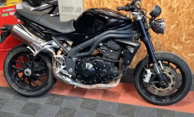 Triumph 1050 Speed Triple 2010, Saint-Étienne, Diagnostic Moto Casse