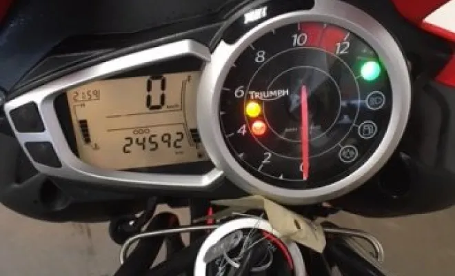 Triumph 1050 speed triple 2011, Saint-Étienne, Diagnostic Moto Casse