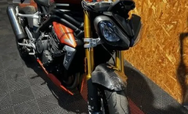 TRIUMPH 1200 RS SPEED TRIPLE 2022, Saint-Étienne, Diagnostic Moto Casse