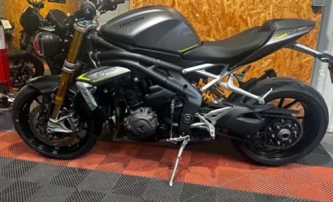 TRIUMPH 1200 RS SPEED TRIPLE 2022, Saint-Étienne, Diagnostic Moto Casse