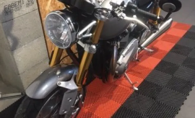 TRIUMPH 1200 THRUXTON R 2016, Saint-Étienne, Diagnostic Moto Casse