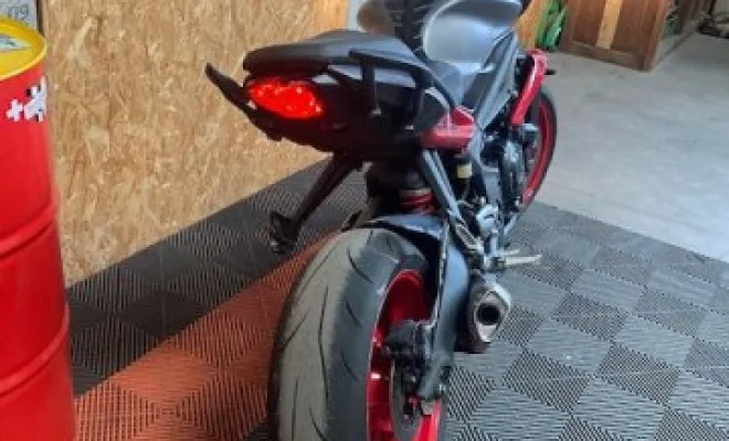 TRIUMPH 675 R STREET TRIPLE 2014, Saint-Étienne, Diagnostic Moto Casse