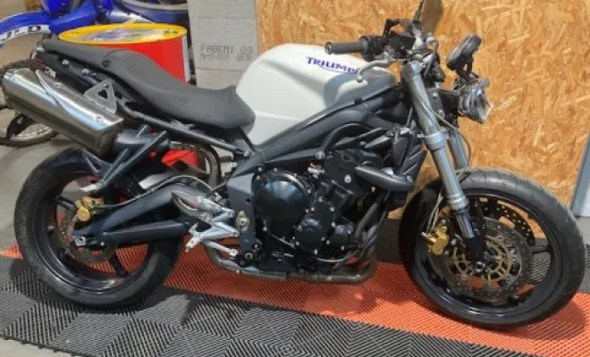 Triumph 675 street 2008, Saint-Étienne, Diagnostic Moto Casse
