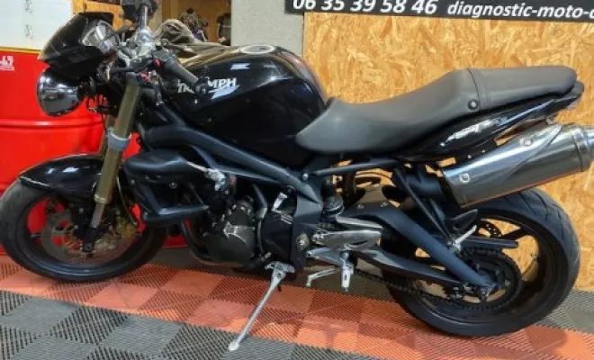 TRIUMPH 675 STREET 2010, Saint-Étienne, Diagnostic Moto Casse