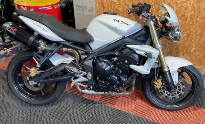 TRIUMPH 675 STREET TRIPLE 2008, Saint-Étienne, Diagnostic Moto Casse