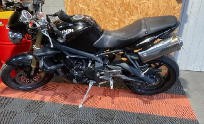 TRIUMPH 675 STREET TRIPLE 2009, Saint-Étienne, Diagnostic Moto Casse