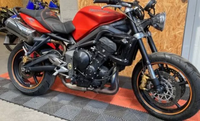 TRIUMPH 675 STREET TRIPLE R 2010, Saint-Étienne, Diagnostic Moto Casse
