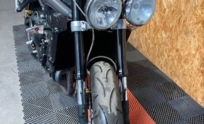 TRIUMPH 675 STREET TRIPLE R 2010, Saint-Étienne, Diagnostic Moto Casse