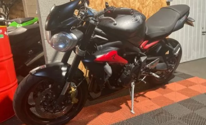 TRIUMPH 675 STREET TRIPLE R 2015, Saint-Étienne, Diagnostic Moto Casse