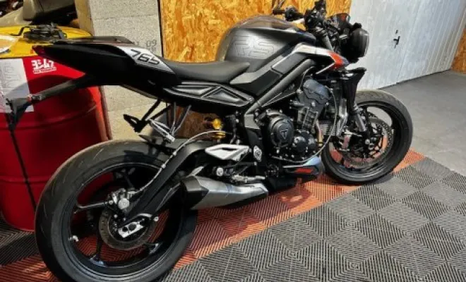 TRIUMPH 765 RS 2023, Saint-Étienne, Diagnostic Moto Casse