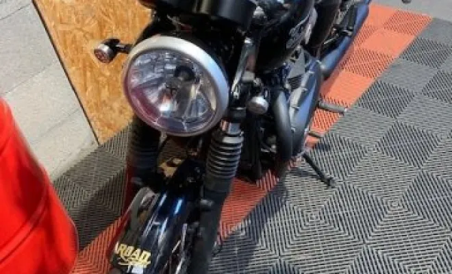 TRIUMPH BONNEVILLE T120 BLACK 2016, Saint-Étienne, Diagnostic Moto Casse