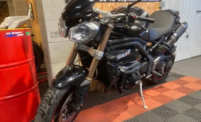 TRIUMPH SPEED TRIPLE 1050 2013, Saint-Étienne, Diagnostic Moto Casse