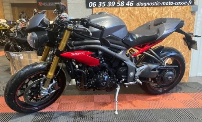TRIUMPH SPEED TRIPLE 1050 R 2016, Saint-Étienne, Diagnostic Moto Casse