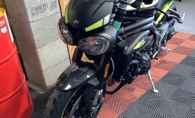 TRIUMPH SPEED TRIPLE 1050 RS 2021, Saint-Étienne, Diagnostic Moto Casse