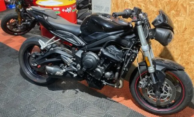 TRIUMPH STREET TRIPLE 660 S A2, Saint-Étienne, Diagnostic Moto Casse