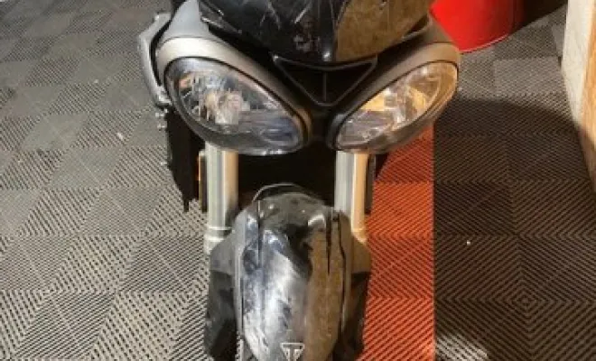 TRIUMPH STREET TRIPLE 660 S A2, Saint-Étienne, Diagnostic Moto Casse