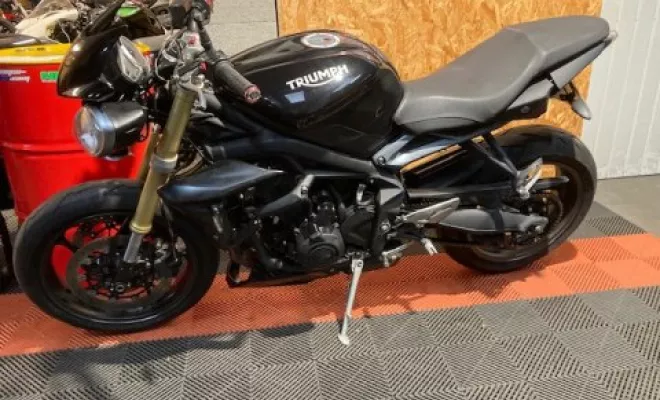 TRIUMPH STREET TRIPLE 675 2016, Saint-Étienne, Diagnostic Moto Casse