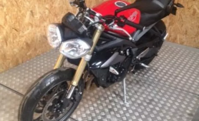 TRIUMPH STREET TRIPLE R 2015, Saint-Étienne, Diagnostic Moto Casse