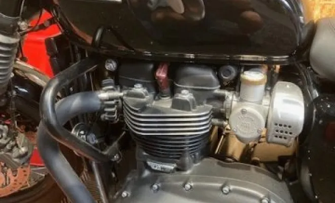 TRIUMPH T120 BLACK BONNEVILLE, Saint-Étienne, Diagnostic Moto Casse