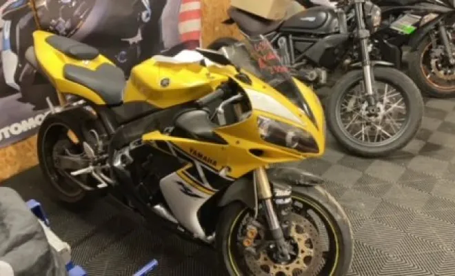 YAMAHA R1 2004, Saint-Étienne, Diagnostic Moto Casse