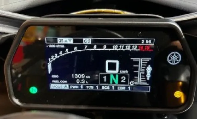 YAMAHA R1 2023, Saint-Étienne, Diagnostic Moto Casse