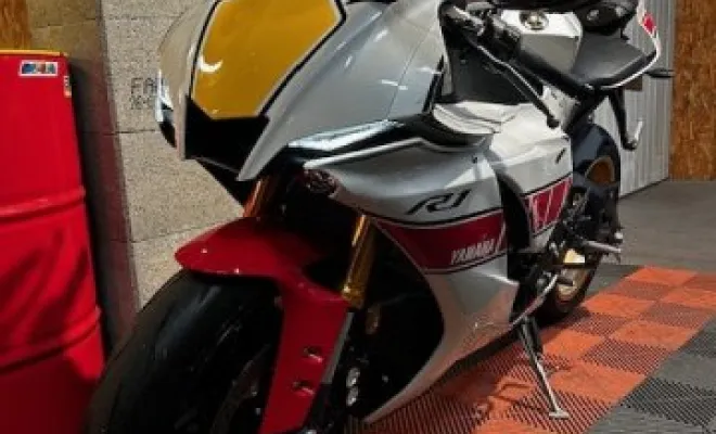 YAMAHA R1 2023, Saint-Étienne, Diagnostic Moto Casse